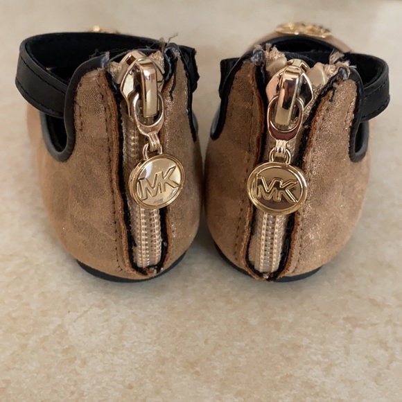 MK toddler shoes - Picture 3 of 3